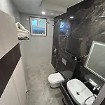 Hotel Maheshwari